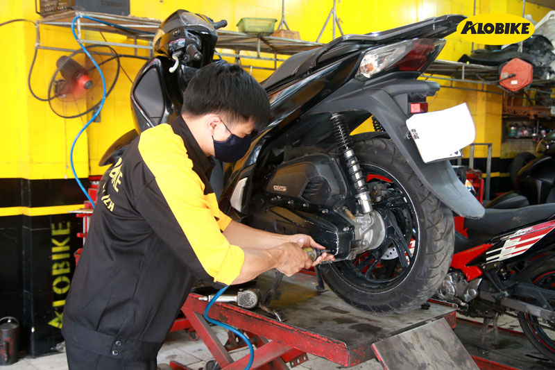 sửa xe máy