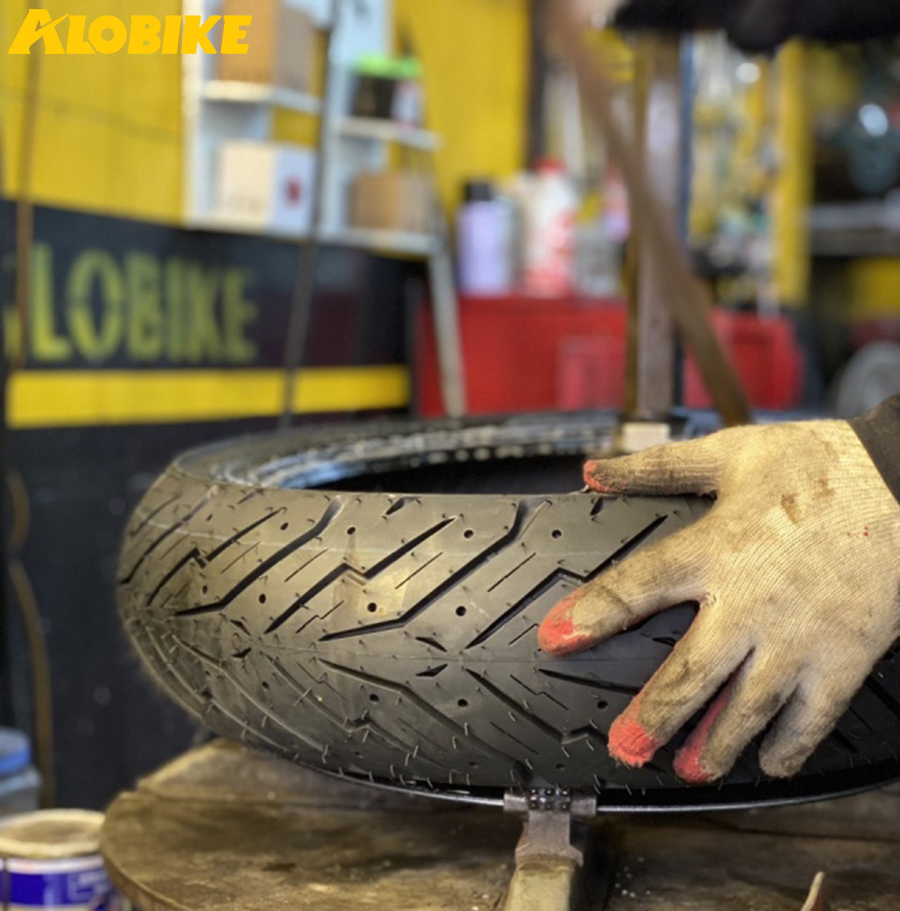 thay lốp xe máy điện vinfast taiji alobike